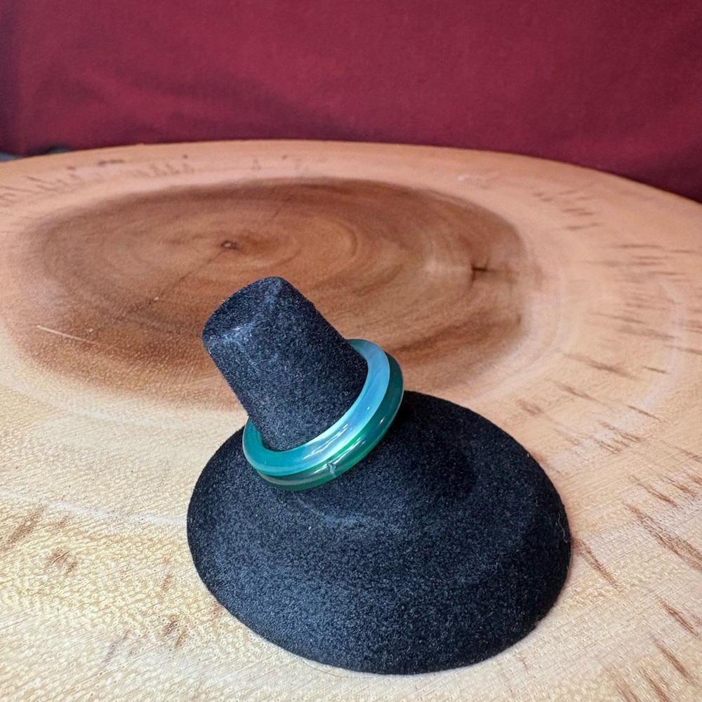 Green Ring Set💚 - Picture 3 of 9